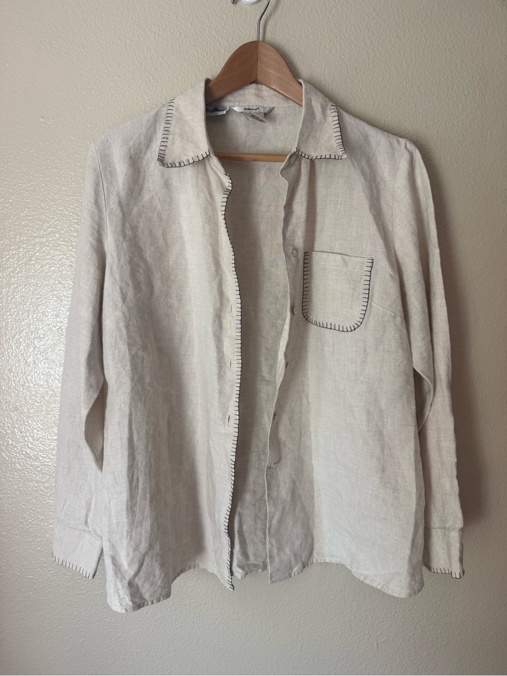 Irish Linen Button-Up Shirt with Contrast Stitching
